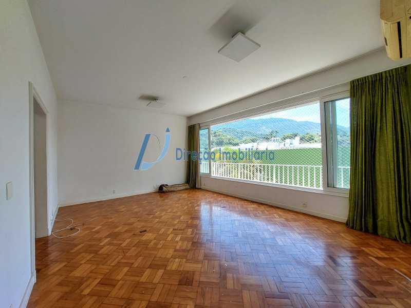 Apartamento à venda com 3 quartos, 109m² - Foto 2