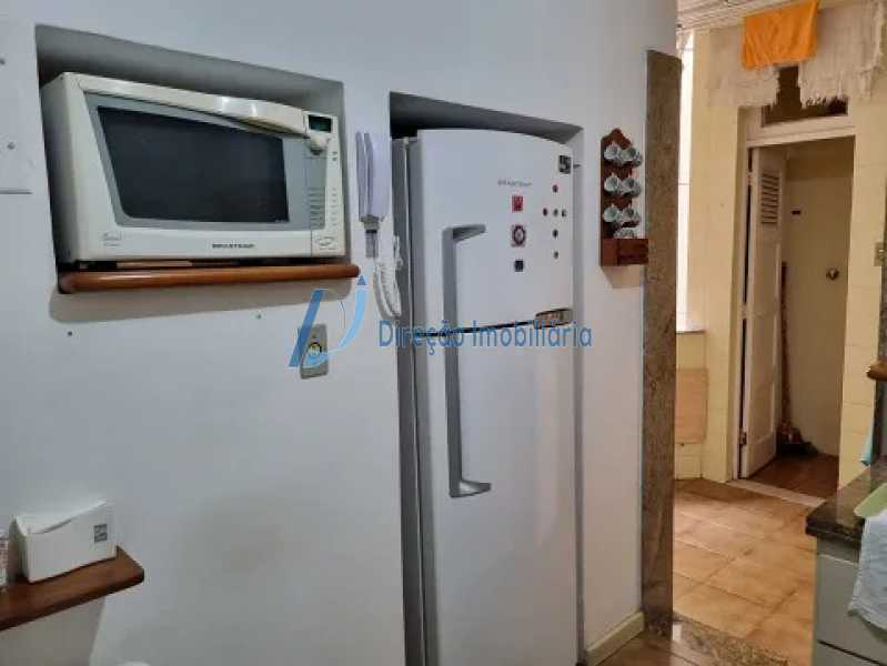 Apartamento à venda com 3 quartos, 98m² - Foto 17