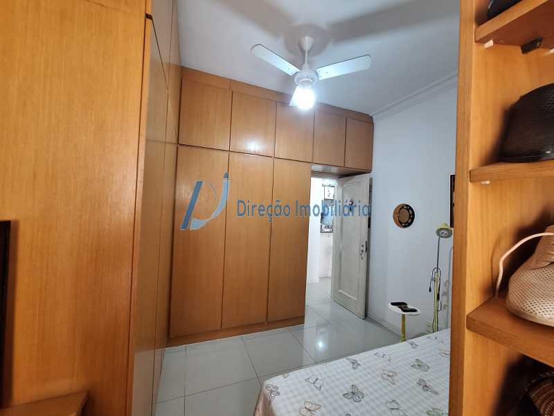 Apartamento à venda com 2 quartos, 64m² - Foto 9