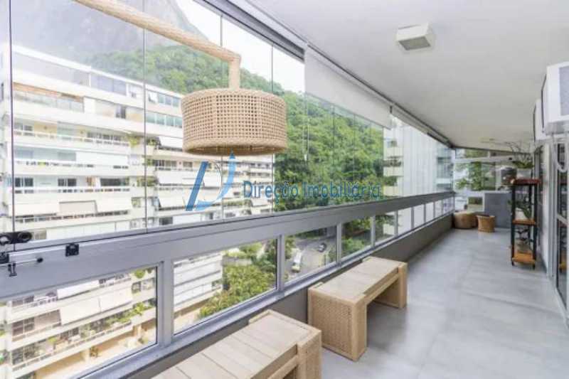Apartamento à venda com 4 quartos, 153m² - Foto 2
