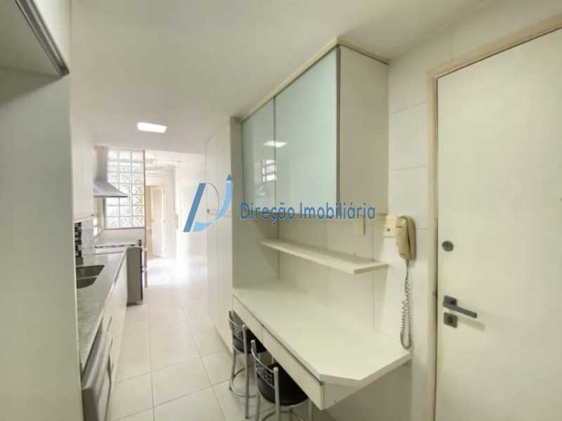 Apartamento à venda com 3 quartos, 140m² - Foto 21