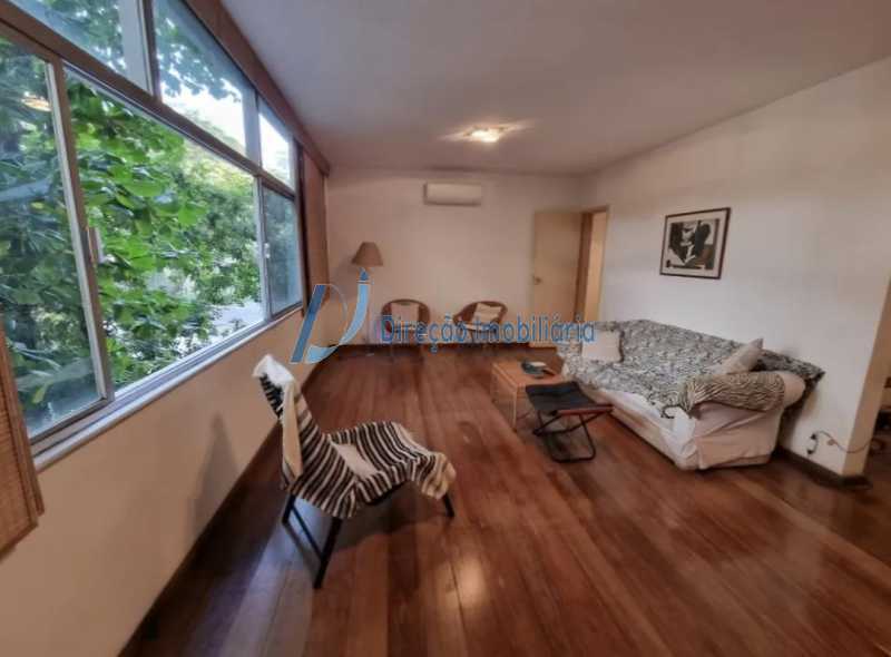 Apartamento à venda com 3 quartos, 130m² - Foto 4