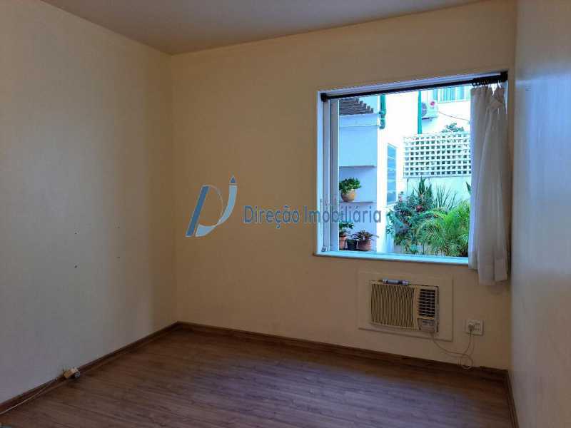 Apartamento à venda com 3 quartos, 150m² - Foto 2