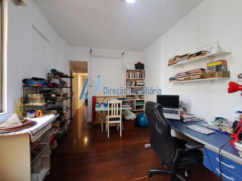 Apartamento à venda com 3 quartos, 123m² - Foto 11