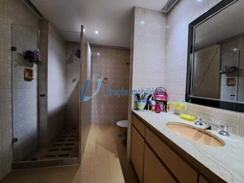 Apartamento à venda com 3 quartos, 123m² - Foto 16