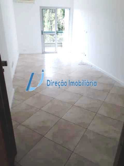 Apartamento à venda com 2 quartos, 72m² - Foto 2