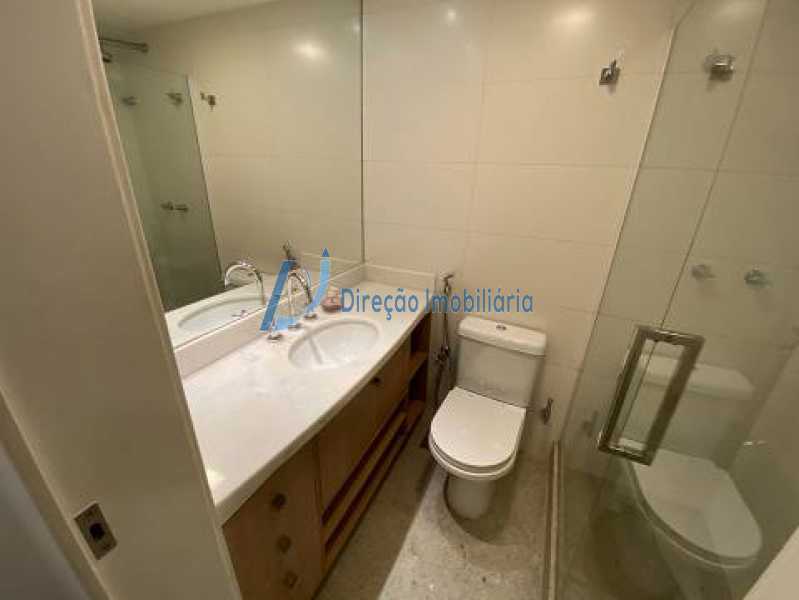 Apartamento à venda com 3 quartos, 199m² - Foto 13