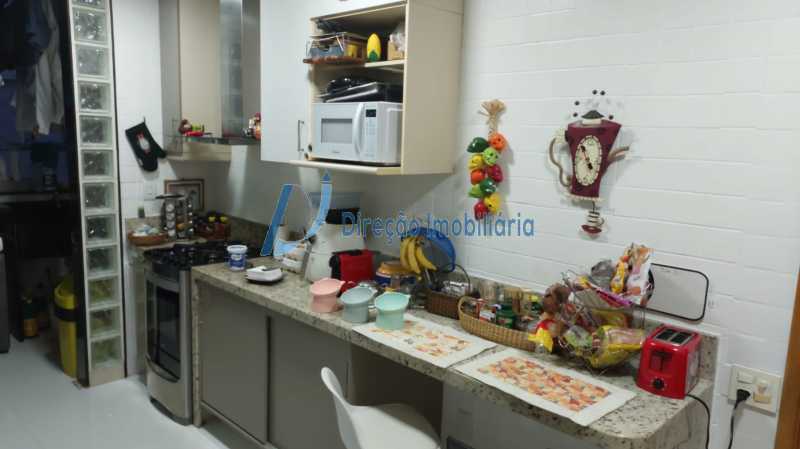 Apartamento à venda com 4 quartos, 140m² - Foto 22