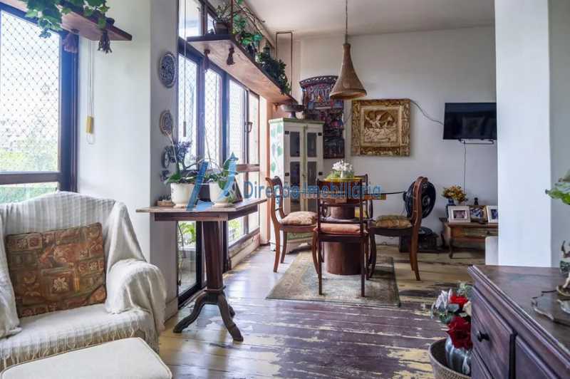 Apartamento à venda com 3 quartos, 100m² - Foto 4
