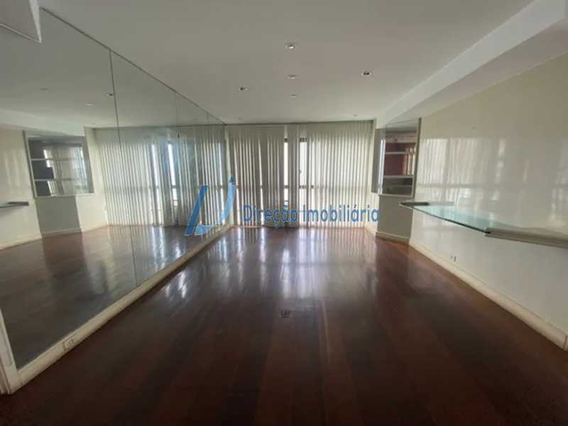 Apartamento à venda com 4 quartos, 264m² - Foto 8