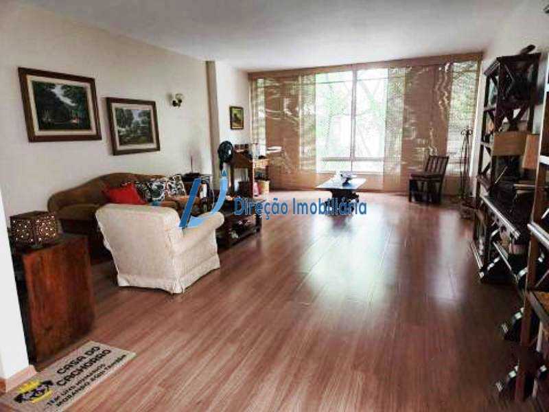 Apartamento à venda com 4 quartos, 237m² - Foto 2