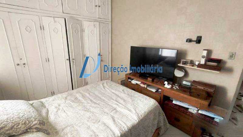 Apartamento à venda com 4 quartos, 237m² - Foto 10