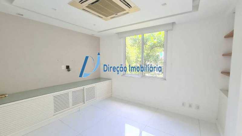 Apartamento à venda com 3 quartos, 139m² - Foto 9