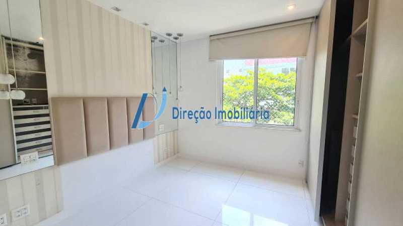 Apartamento à venda com 3 quartos, 139m² - Foto 15