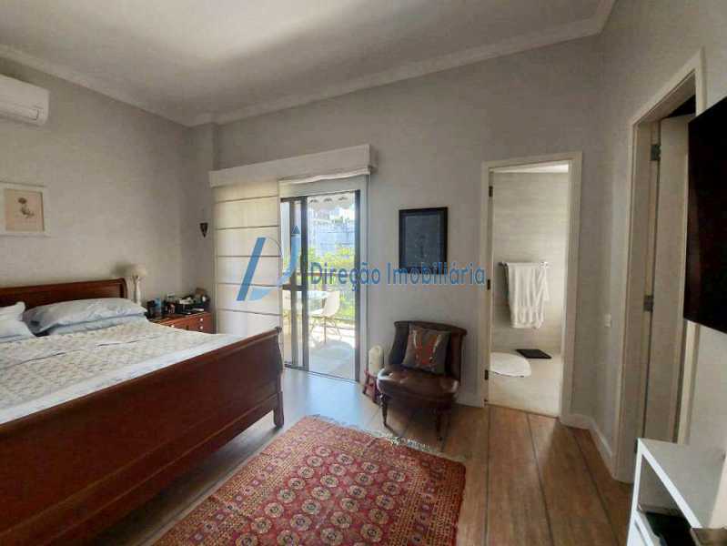 Apartamento à venda com 4 quartos, 232m² - Foto 8