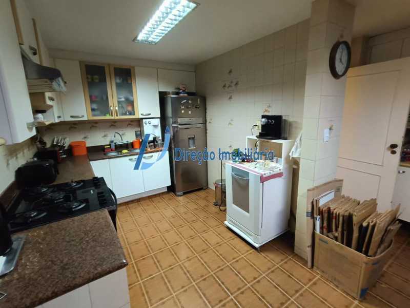 Apartamento à venda com 4 quartos, 259m² - Foto 22