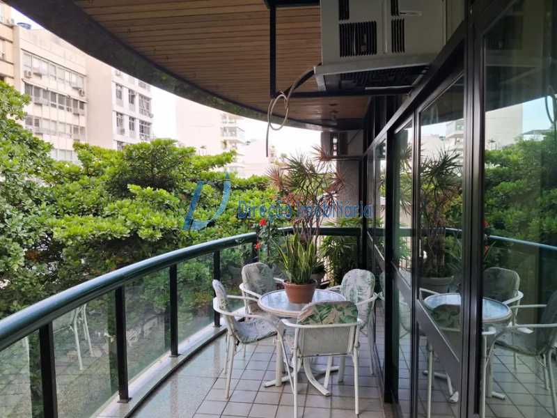 Apartamento à venda com 3 quartos, 151m² - Foto 1