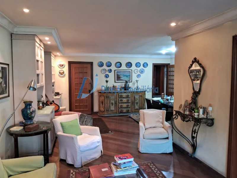 Apartamento à venda com 3 quartos, 151m² - Foto 6