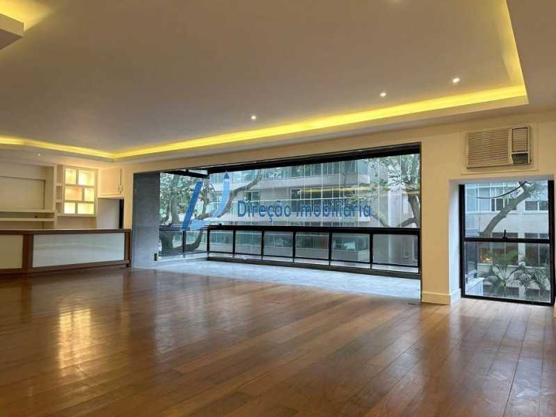 Apartamento à venda com 4 quartos, 164m² - Foto 2