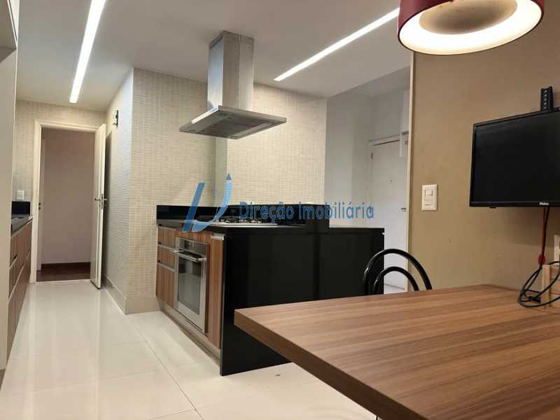 Apartamento à venda com 4 quartos, 175m² - Foto 16