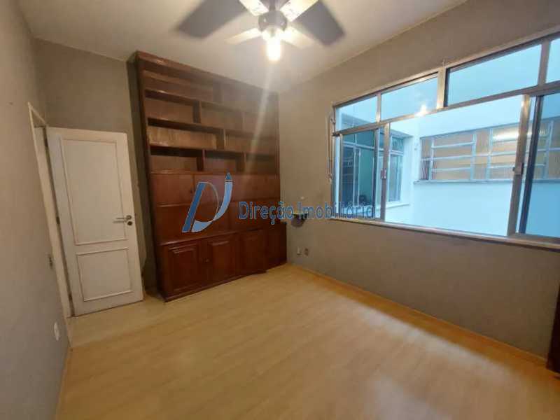 Apartamento à venda com 4 quartos, 237m² - Foto 14