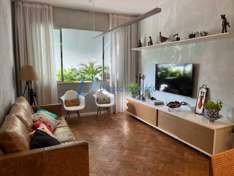 Apartamento à venda com 2 quartos, 70m² - Foto 3