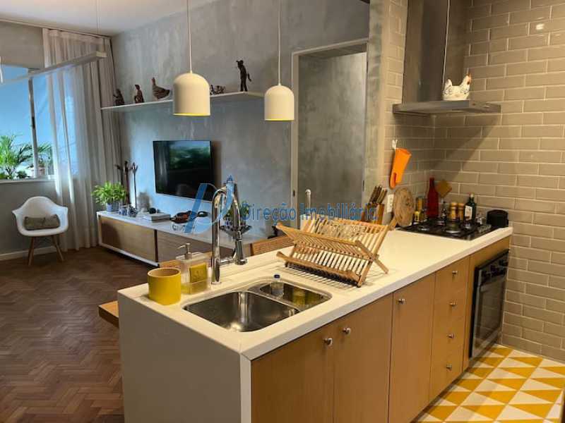 Apartamento à venda com 2 quartos, 70m² - Foto 18