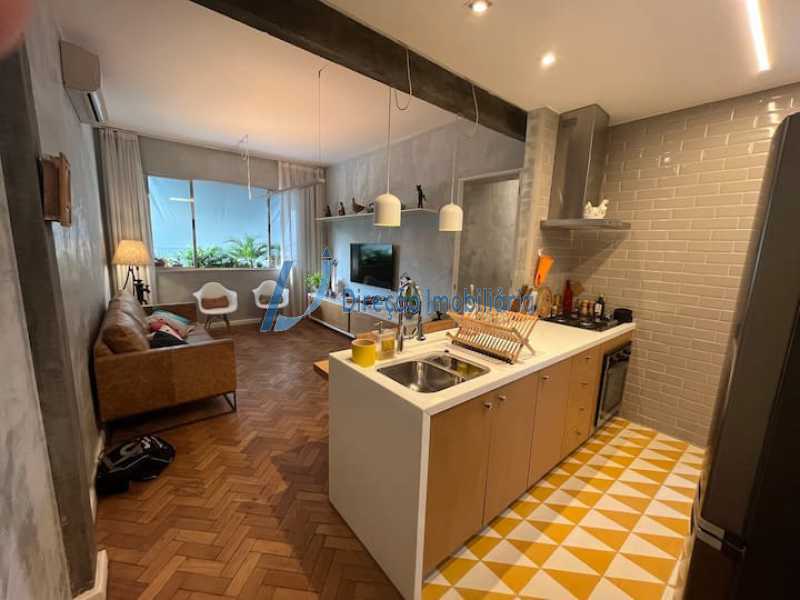 Apartamento à venda com 2 quartos, 70m² - Foto 19