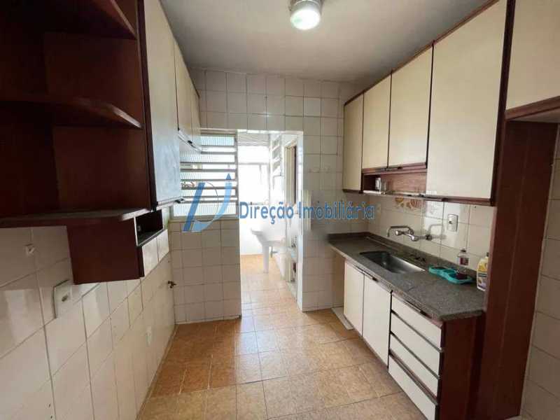 Apartamento à venda com 4 quartos, 133m² - Foto 18