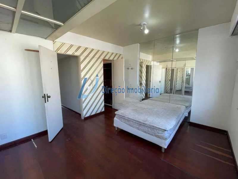 Apartamento à venda com 4 quartos, 133m² - Foto 7