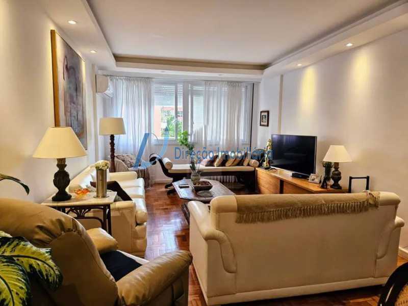 Apartamento à venda com 3 quartos, 118m² - Foto 4