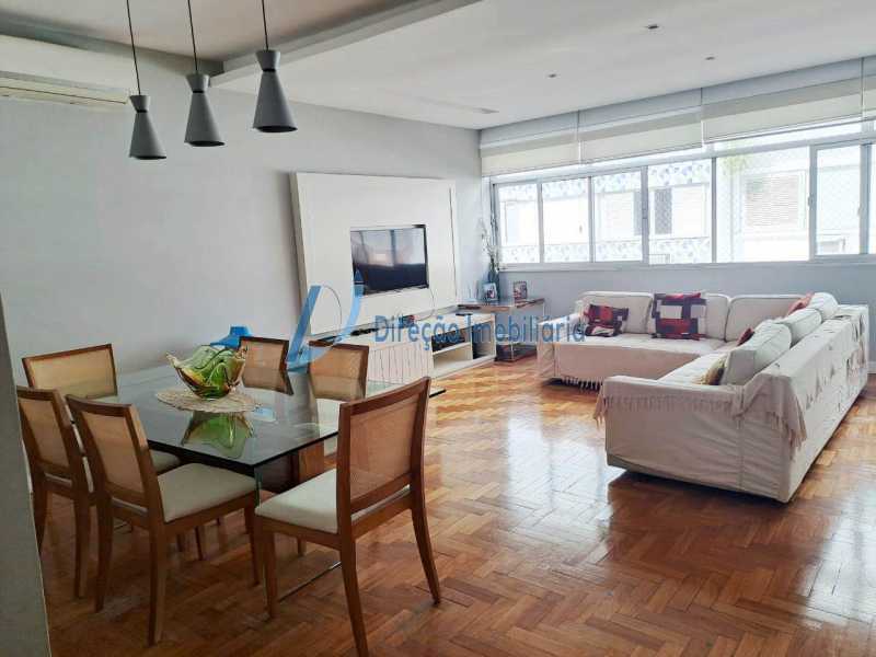 Apartamento à venda com 3 quartos, 150m² - Foto 1