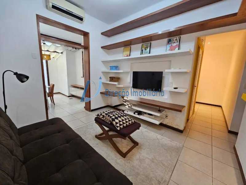 Apartamento à venda com 2 quartos, 78m² - Foto 3