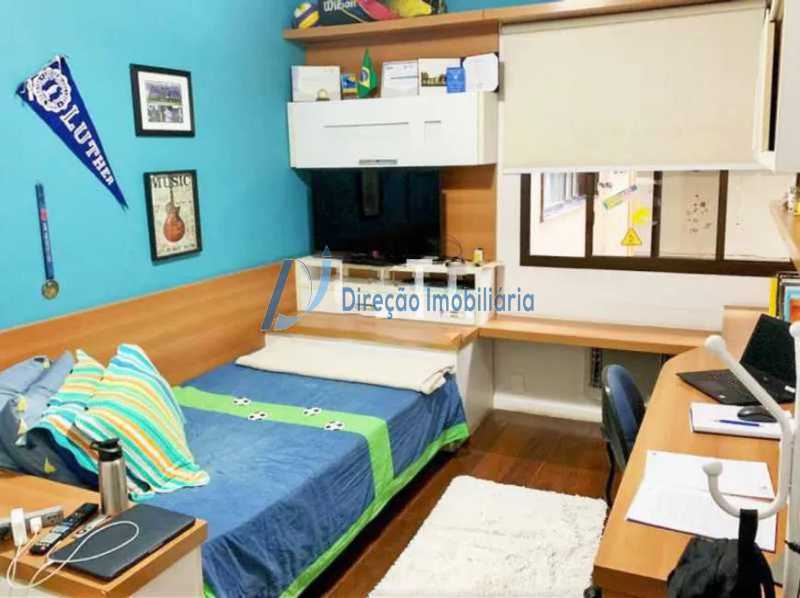 Apartamento à venda com 4 quartos, 216m² - Foto 11