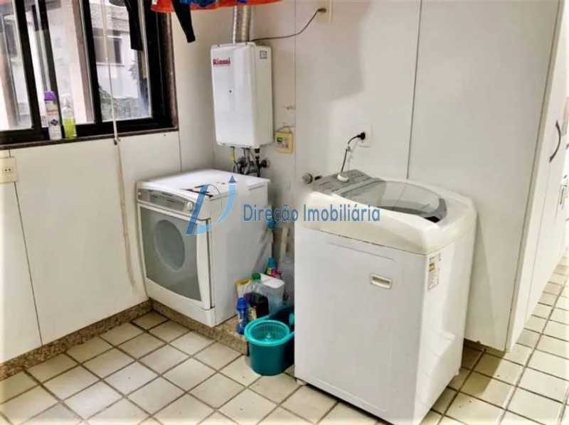 Apartamento à venda com 4 quartos, 216m² - Foto 23