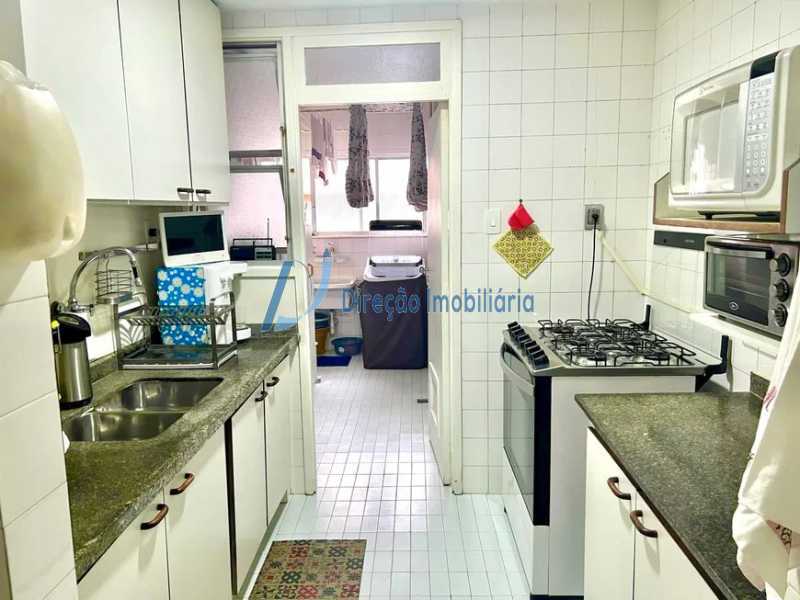 Apartamento à venda com 4 quartos, 158m² - Foto 16