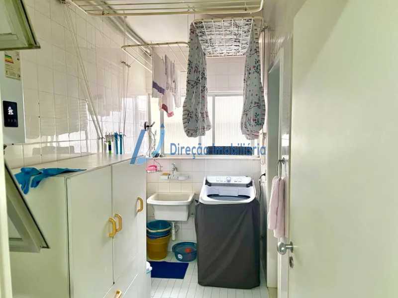 Apartamento à venda com 4 quartos, 158m² - Foto 18