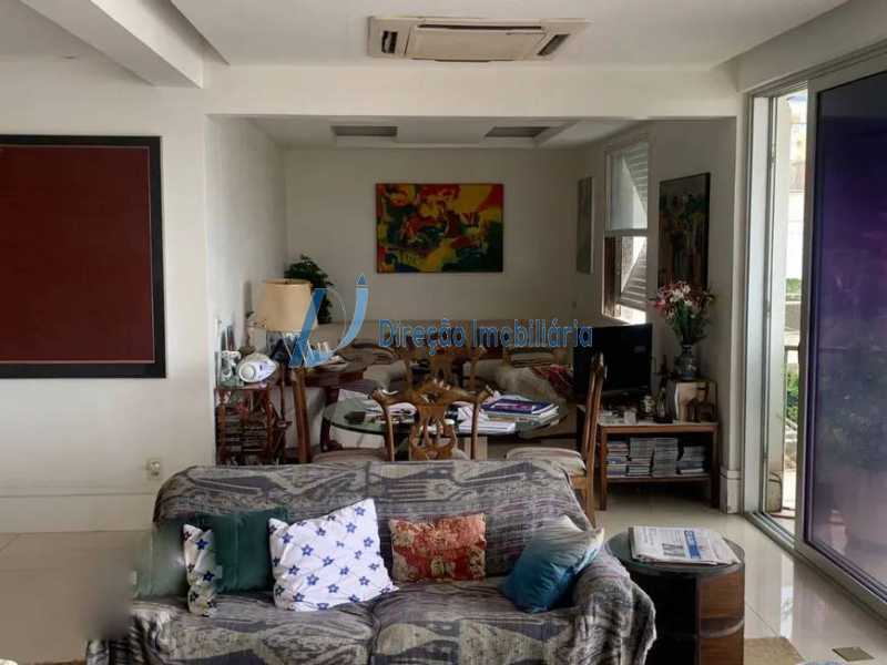 Apartamento à venda com 4 quartos, 160m² - Foto 7