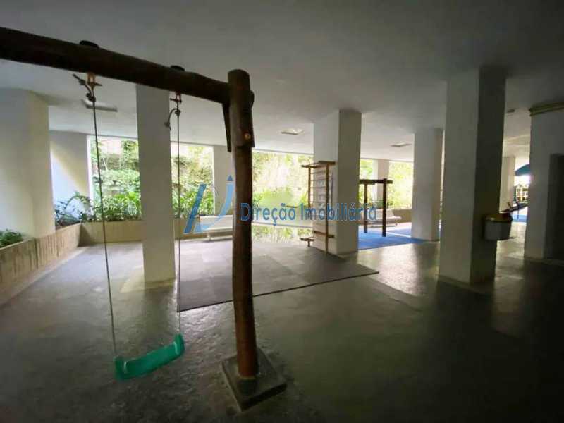 Apartamento à venda com 4 quartos, 160m² - Foto 20