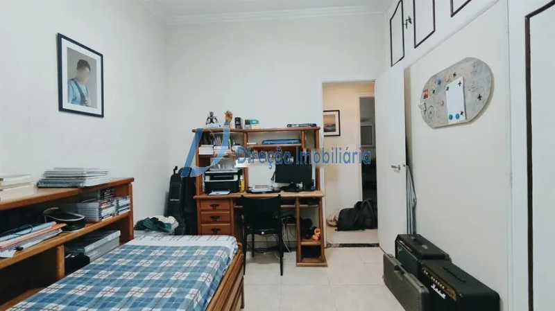 Apartamento à venda com 3 quartos, 140m² - Foto 10