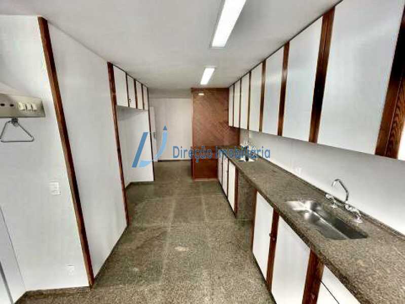 Apartamento à venda com 4 quartos, 258m² - Foto 22