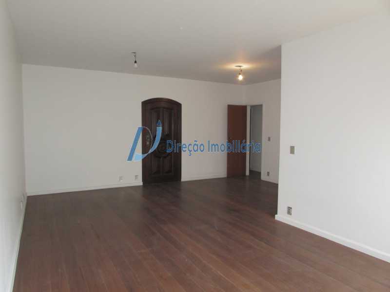 Apartamento à venda com 3 quartos, 112m² - Foto 3