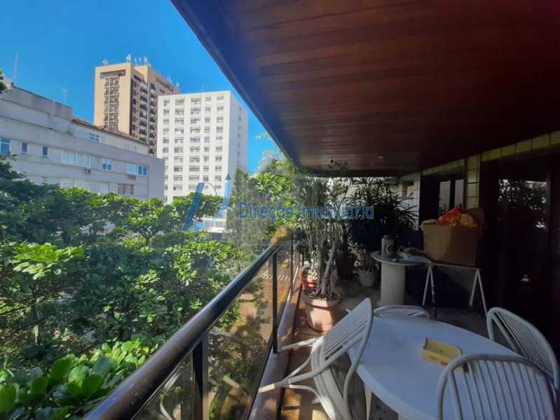 Cobertura à venda com 3 quartos, 224m² - Foto 15