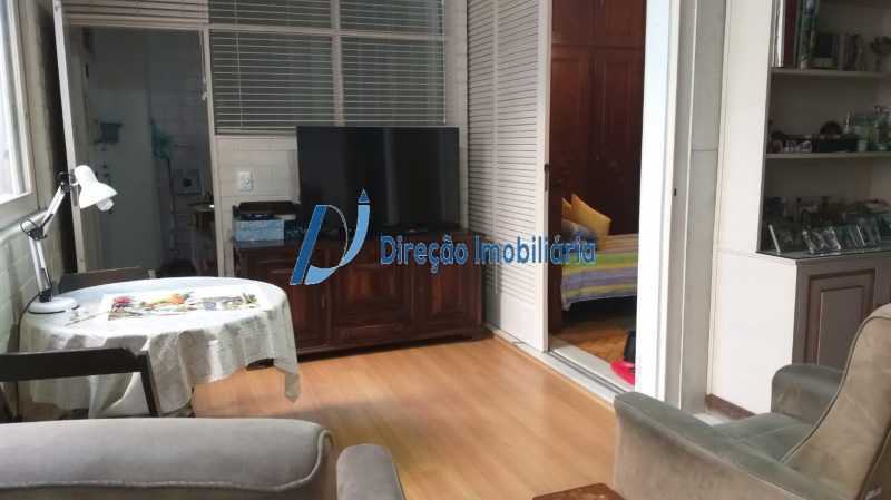 Apartamento à venda com 3 quartos, 162m² - Foto 8