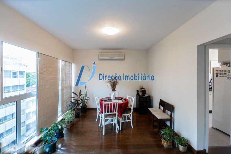 Apartamento à venda com 3 quartos, 140m² - Foto 1