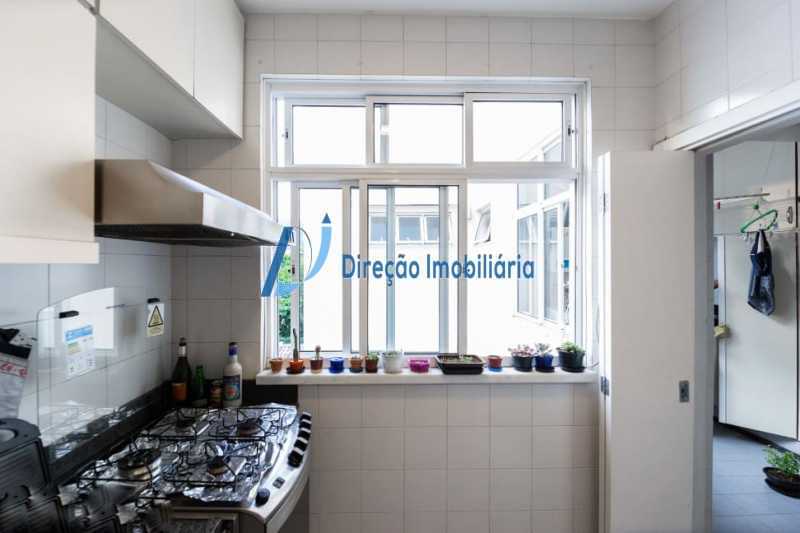 Apartamento à venda com 3 quartos, 140m² - Foto 18