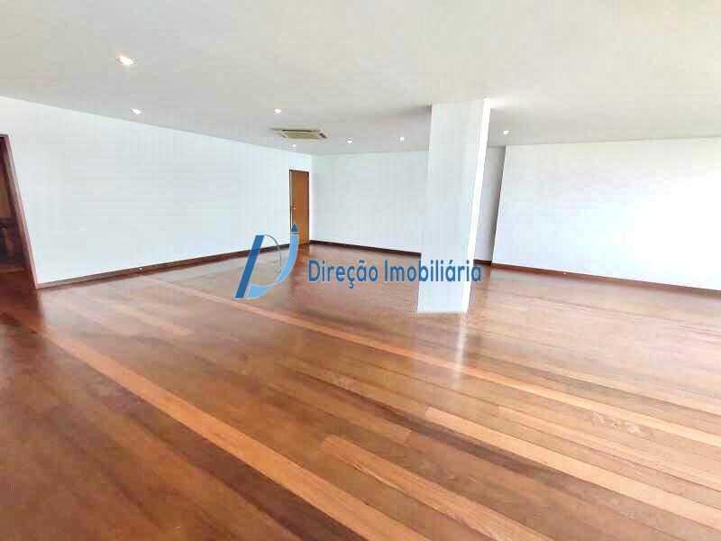 Apartamento à venda com 4 quartos, 258m² - Foto 4