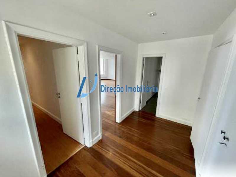 Apartamento à venda com 4 quartos, 258m² - Foto 7