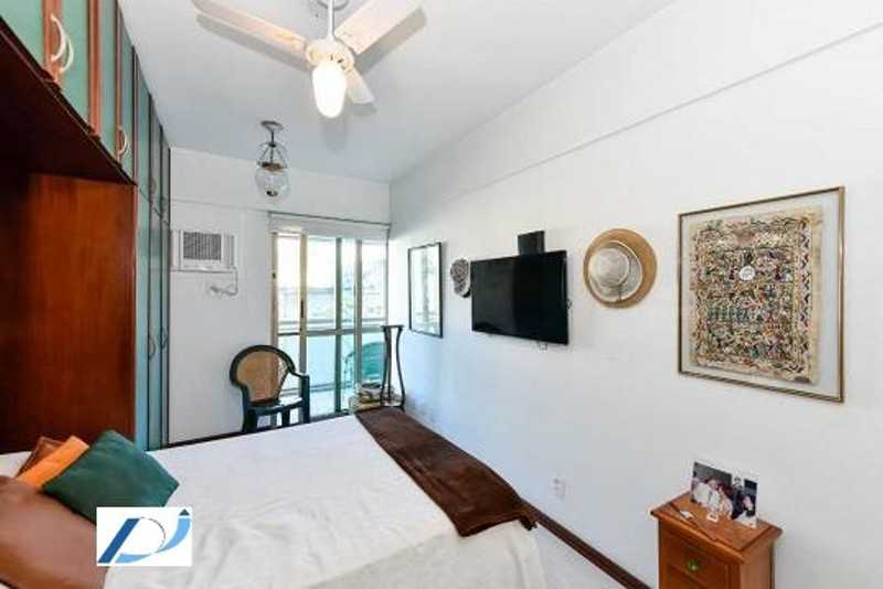 Apartamento à venda com 2 quartos, 85m² - Foto 11