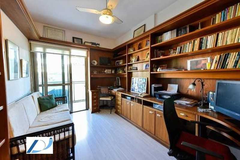 Apartamento à venda com 2 quartos, 85m² - Foto 17